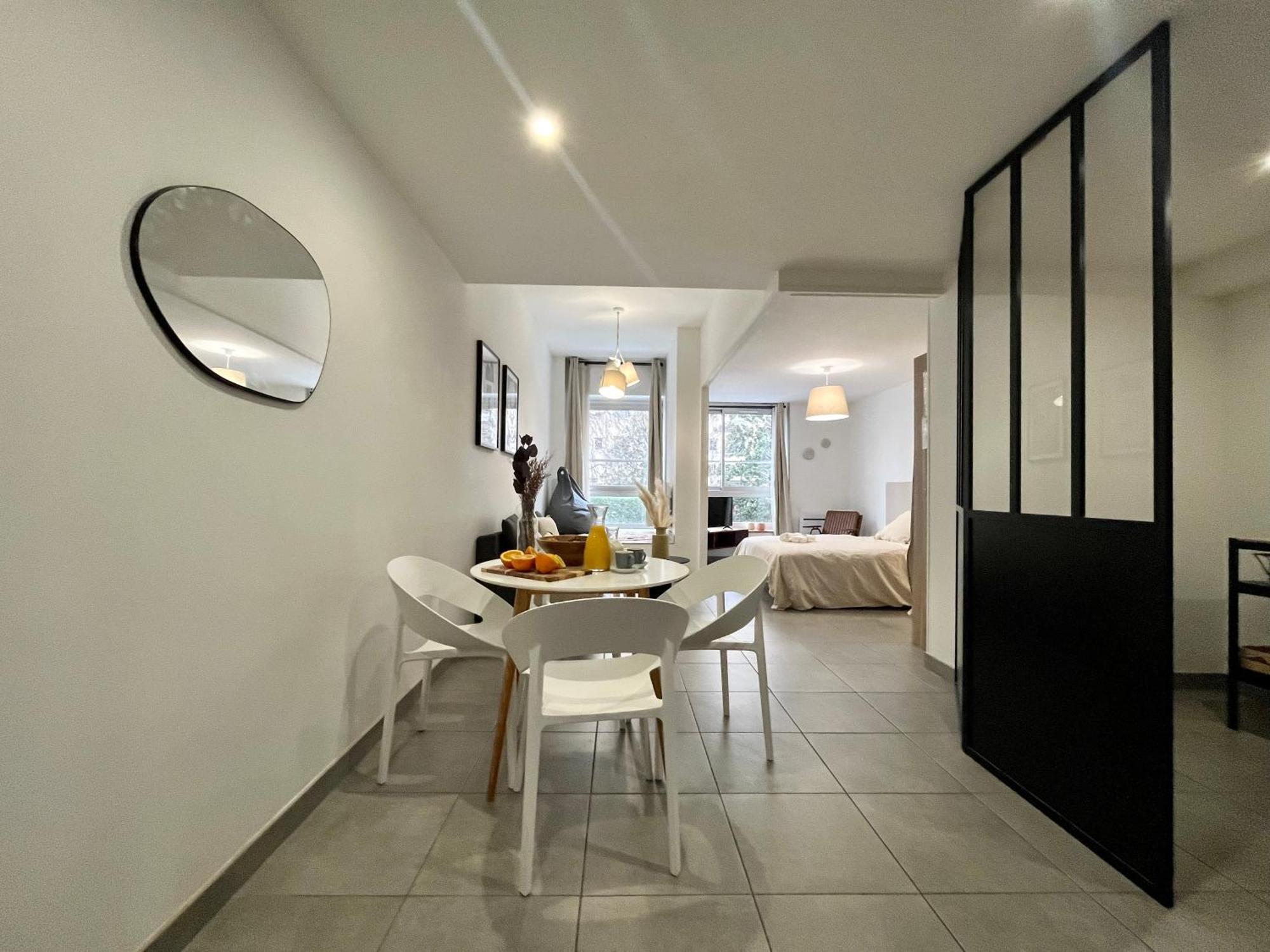 Suite Danbury Lião Exterior foto