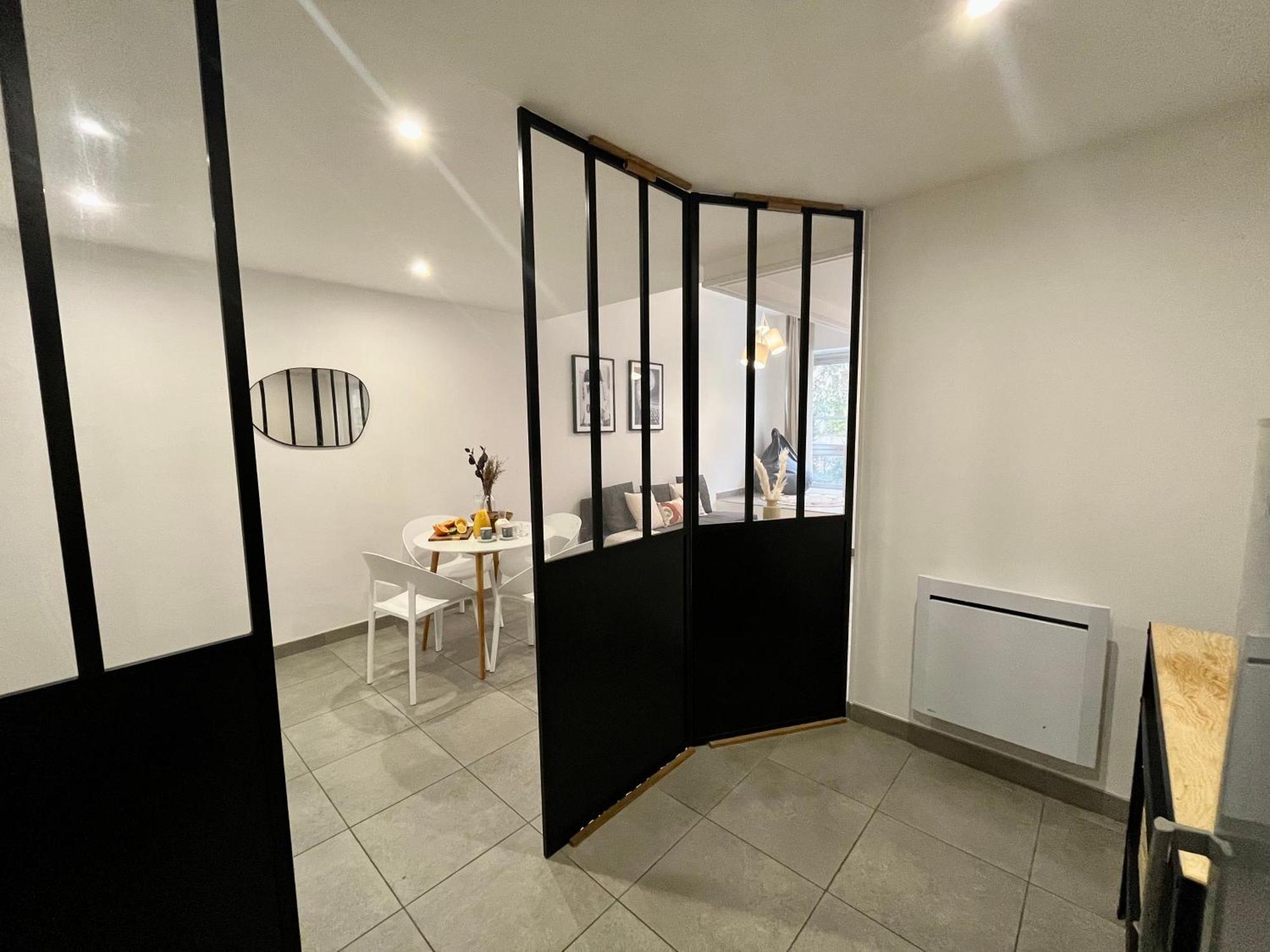 Suite Danbury Lião Exterior foto